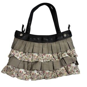 Thirty-one floral ruffle purse